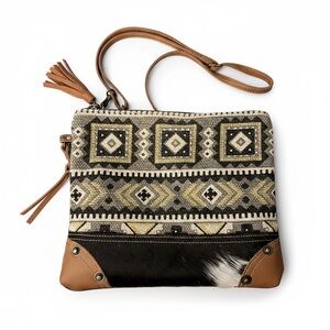 Myra Bison Ridge cross Body Bag